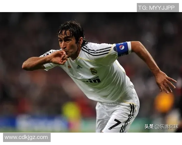 足球明星绰号背后的故事与传奇瞬间揭秘 足球明星绰号背后的故事与传奇瞬间揭秘