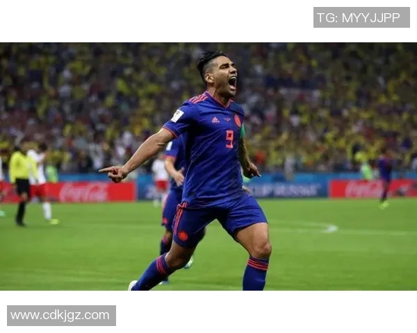 足球大嘴巴畅谈世界杯热潮与球员背后的故事分析